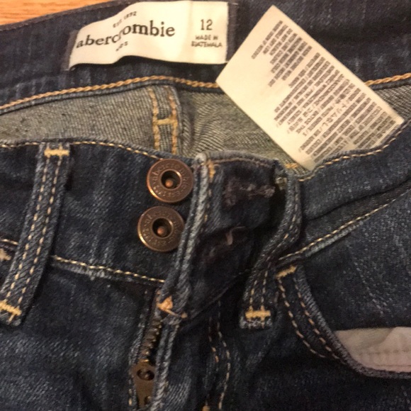 Shorts - Picture 2 of 2